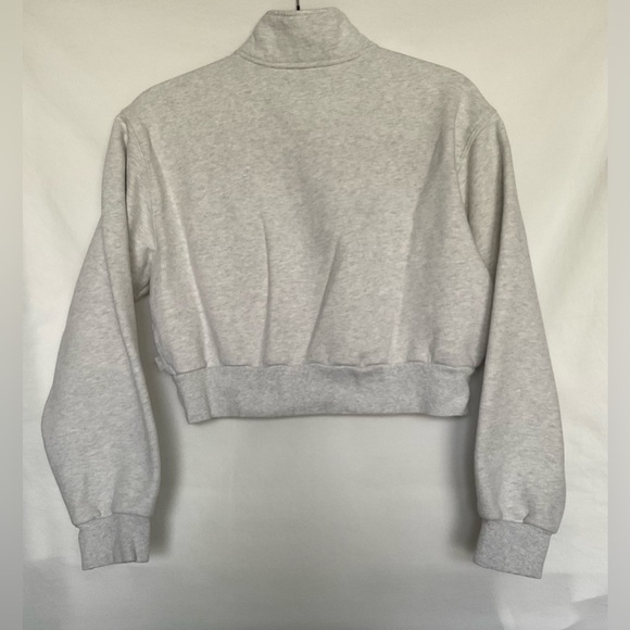 ARITZIA TNA Gray Cropped Boxy Sweatshirt - Picture 3 of 7